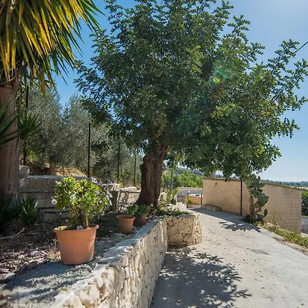 Giulio Bed and Breakfast 3*